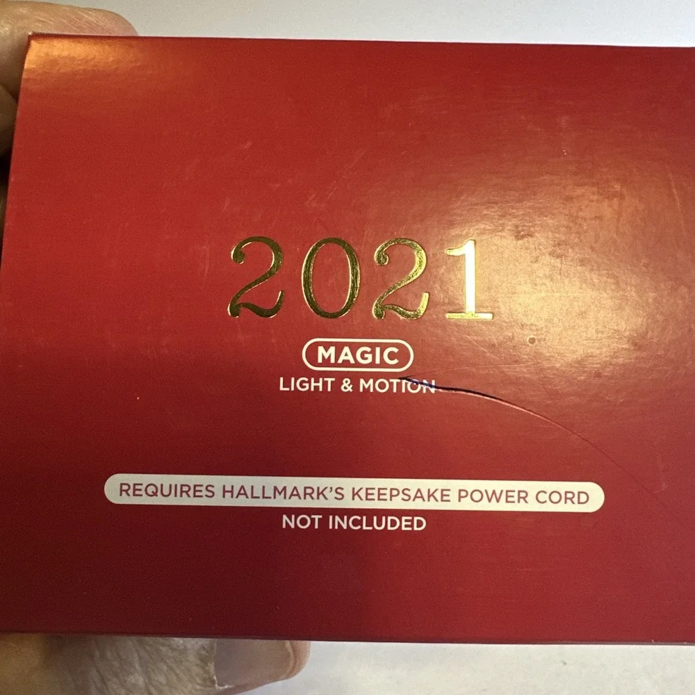 2021 Hallmark Angelic Candlelight Christmas Ornament New